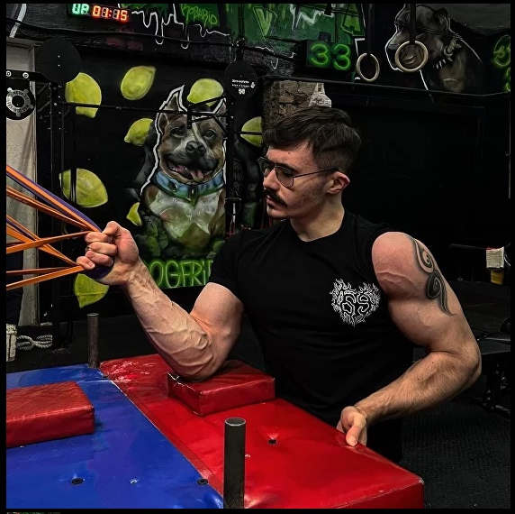 Без имени.png