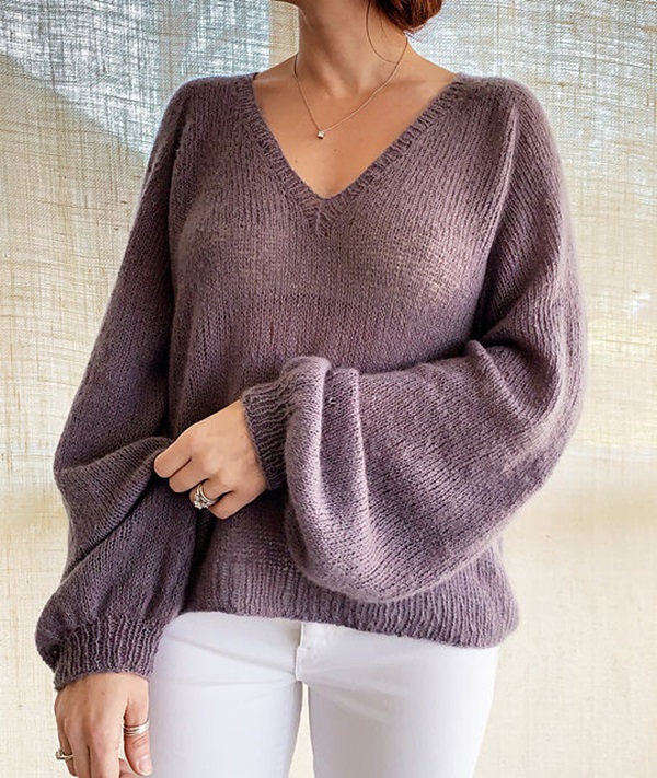 Mollis_Sweater_Blouse1.jpg