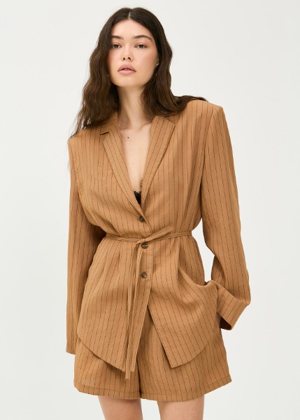 ny7w1h40avd2hcw89batkywfi2xgn10n (1).jpg