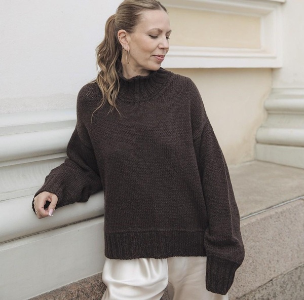 sweater1.jpg