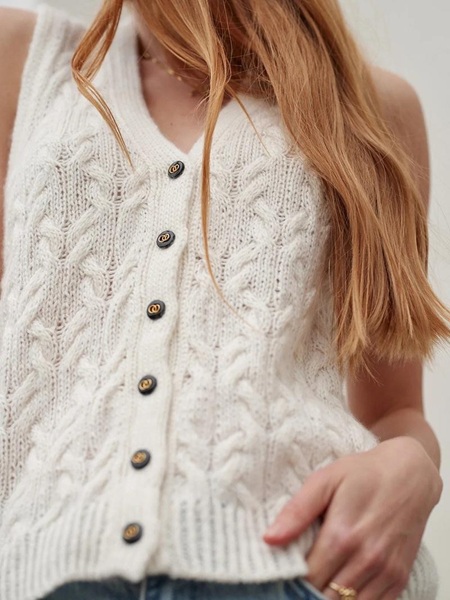 vest2.jpg